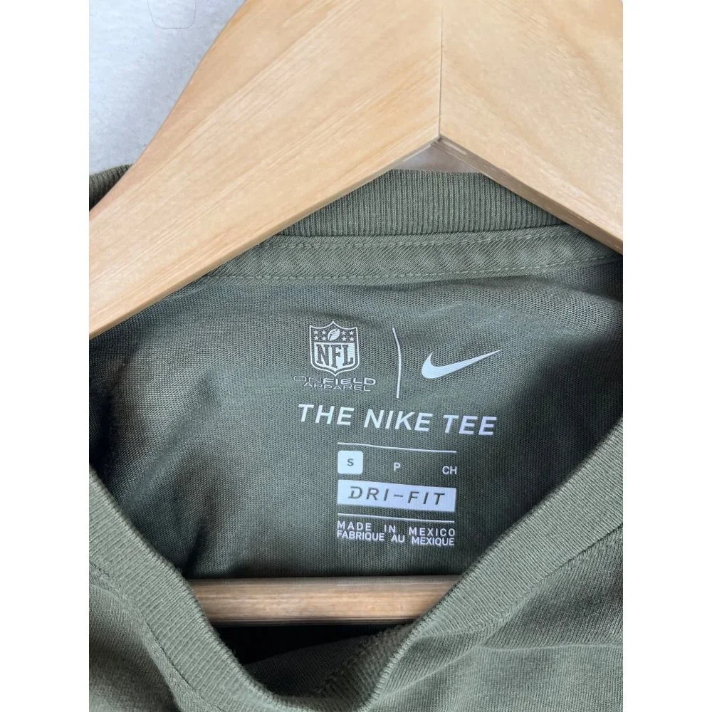 New York Giant Onfield Apparel The Nike dri fit long sleeve shirt size S NFL Sal
